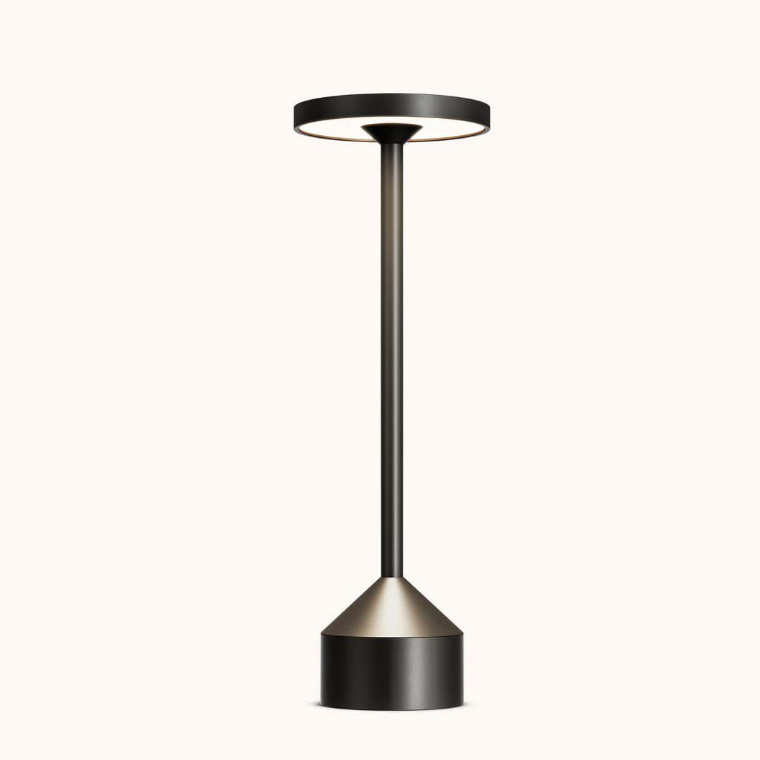 Stockholm Lighting: Elegant Wireless Table Lamp with Dimmer Function Kalsten