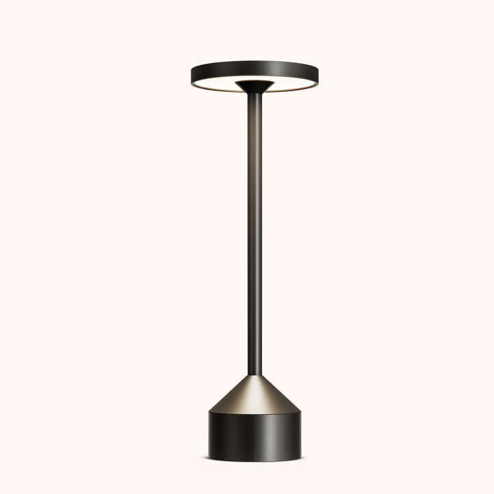 Stockholm Lighting: Elegant Wireless Table Lamp with Dimmer Function Kalsten