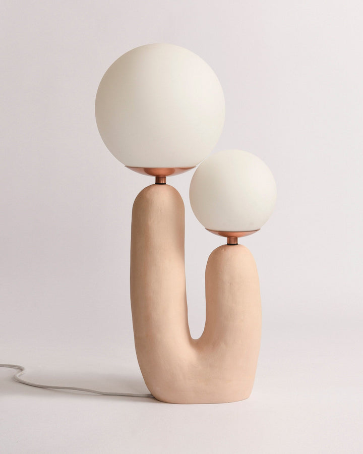 Contemporary Style Table Lamp with Natural Accent | Kalsten