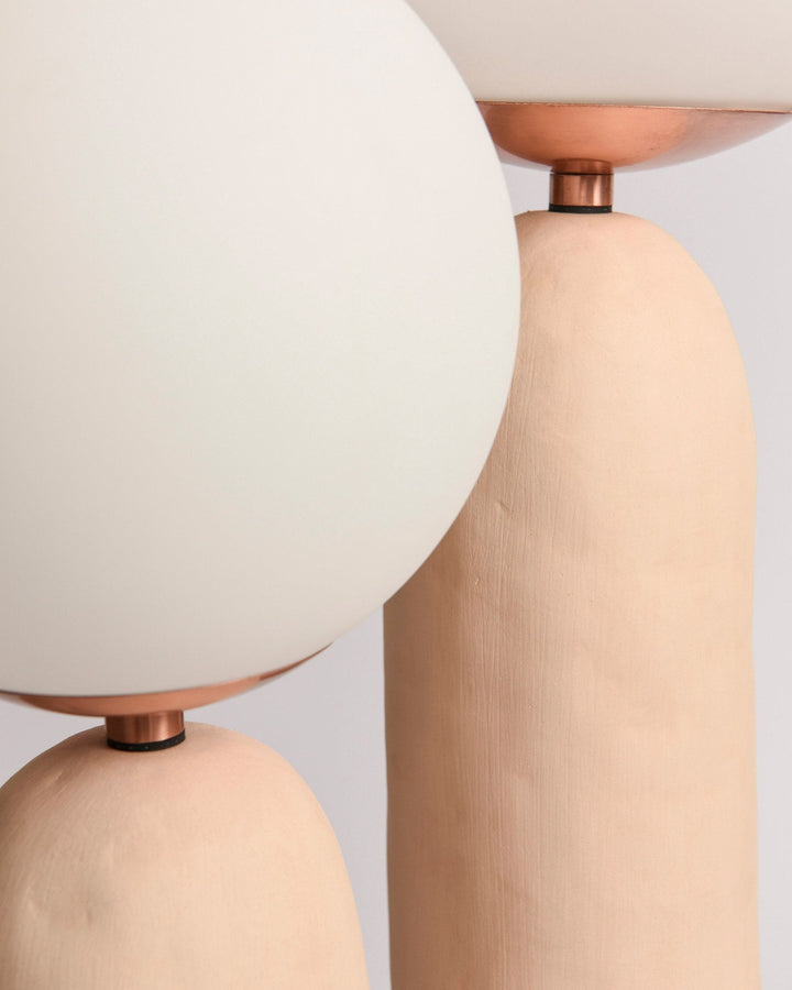 Contemporary Style Table Lamp with Natural Accent | Kalsten