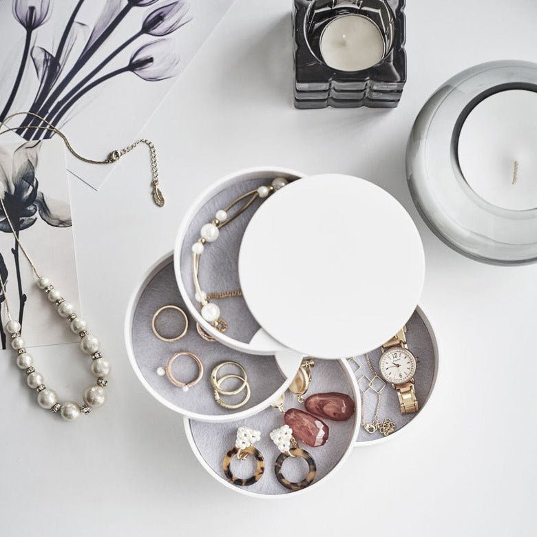 Kalsten | Twist Around Jewelry Organizer