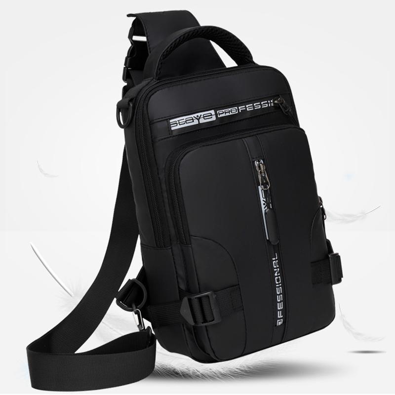 Shoulder bag with USB charger | Kalsten