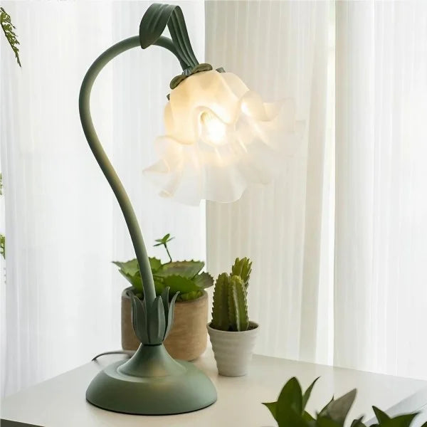 BloomBeam - Adjustable Retro Table Lamp | Kalsten