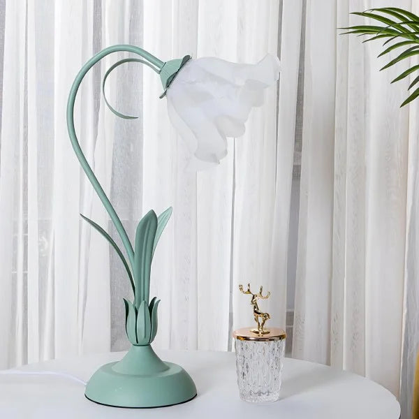 BloomBeam - Adjustable Retro Table Lamp | Kalsten