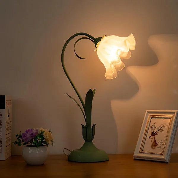 BloomBeam - Adjustable Retro Table Lamp | Kalsten