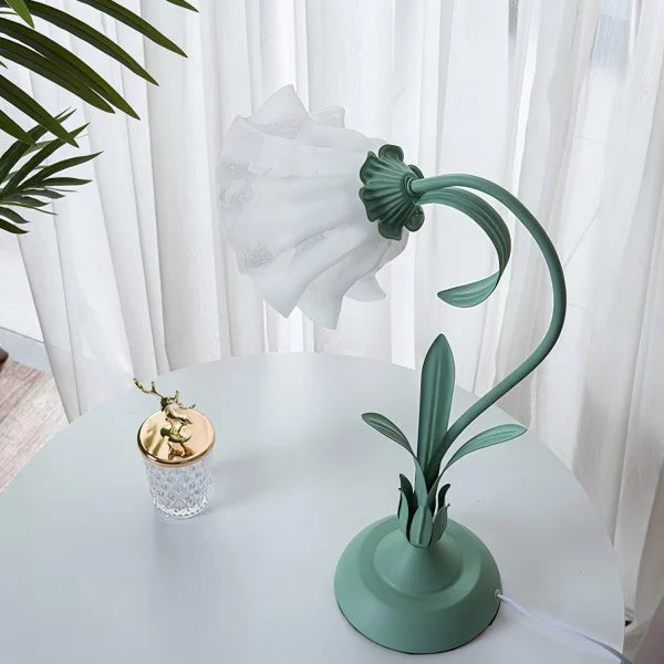 BloomBeam - Adjustable Retro Table Lamp | Kalsten