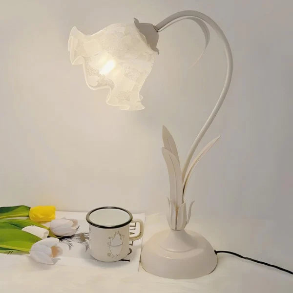 BloomBeam - Adjustable Retro Table Lamp | Kalsten