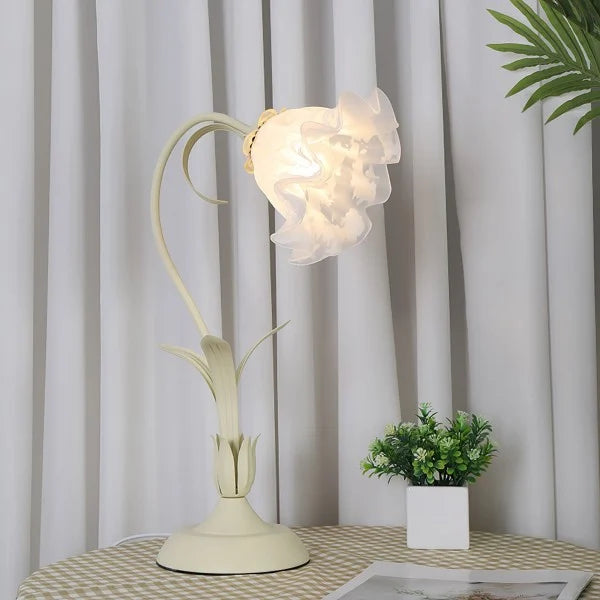 BloomBeam - Adjustable Retro Table Lamp | Kalsten