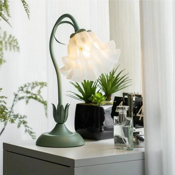 BloomBeam - Adjustable Retro Table Lamp | Kalsten