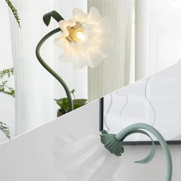 BloomBeam - Adjustable Retro Table Lamp | Kalsten