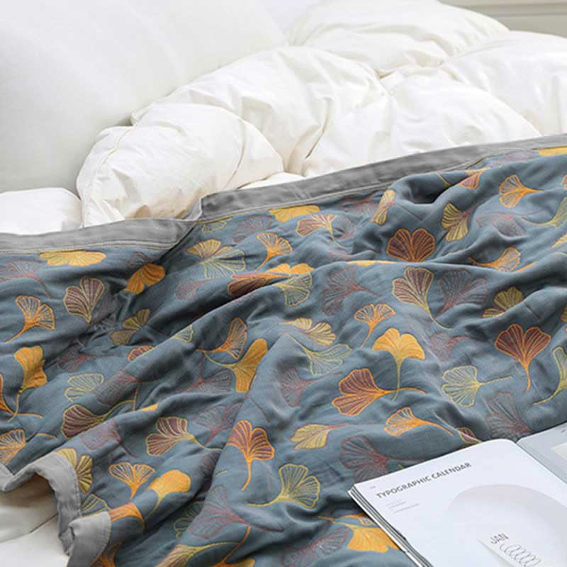 Luxurious Duvet with Elegant Leaf Pattern – Premium Cotton Kalsten