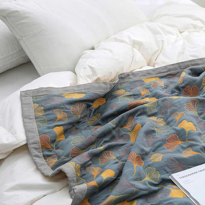 Luxurious Duvet with Elegant Leaf Pattern – Premium Cotton Kalsten