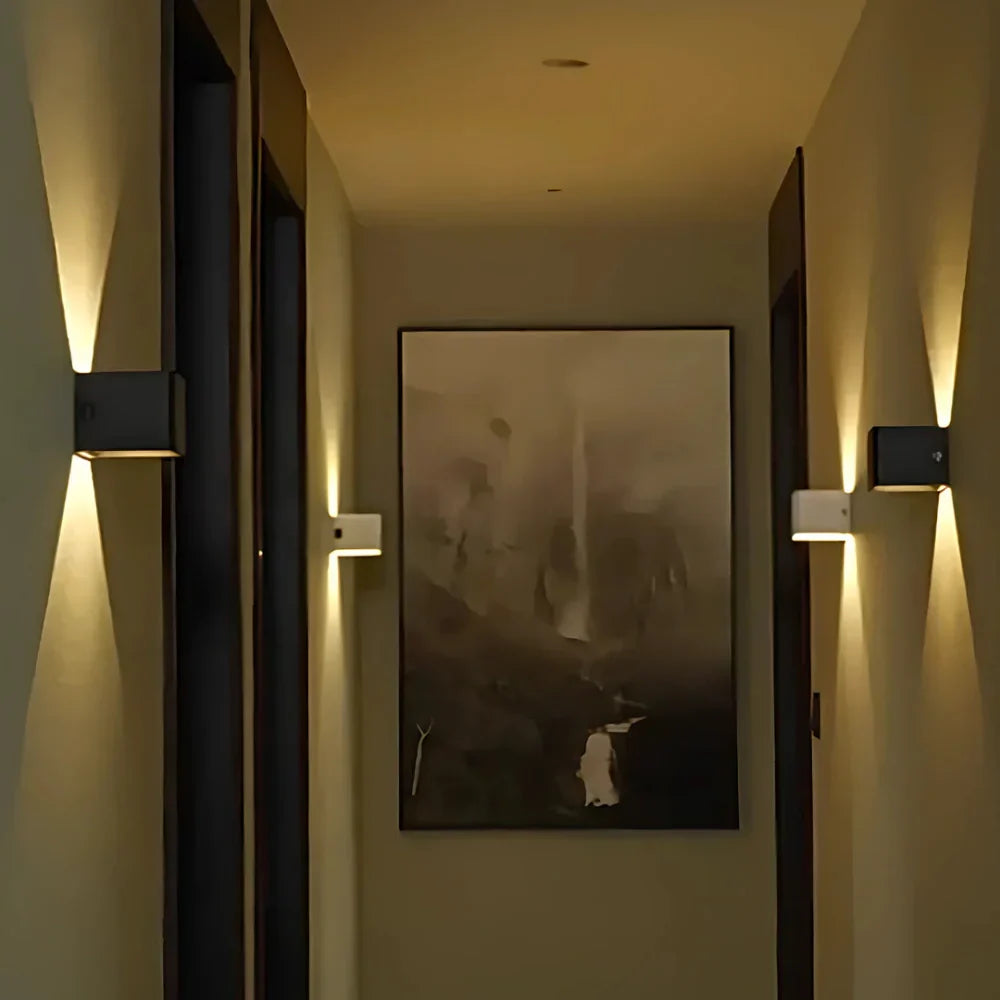 Adjustable Black Cube LED Wall Lamp Kalsten