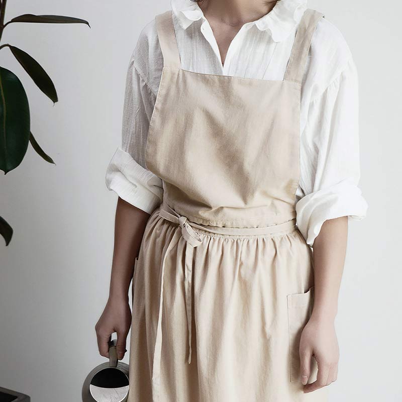 Skanto | Waterproof Cotton Apron with Handy Pockets - ChefMate
