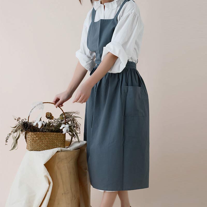 Skanto | Waterproof Cotton Apron with Handy Pockets - ChefMate