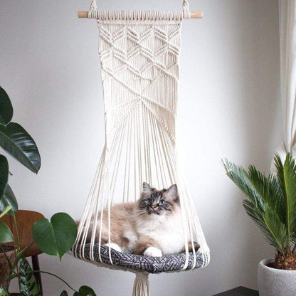 BowLift | Macrame Wall Hanging Cat Bed