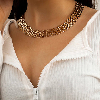 BowLift | Wide Flow Flat Chain Choker Necklace