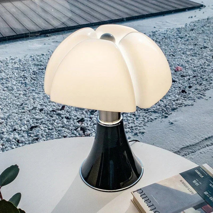 Designer Flower Table Lamp - FloraLuxe | Kalsten